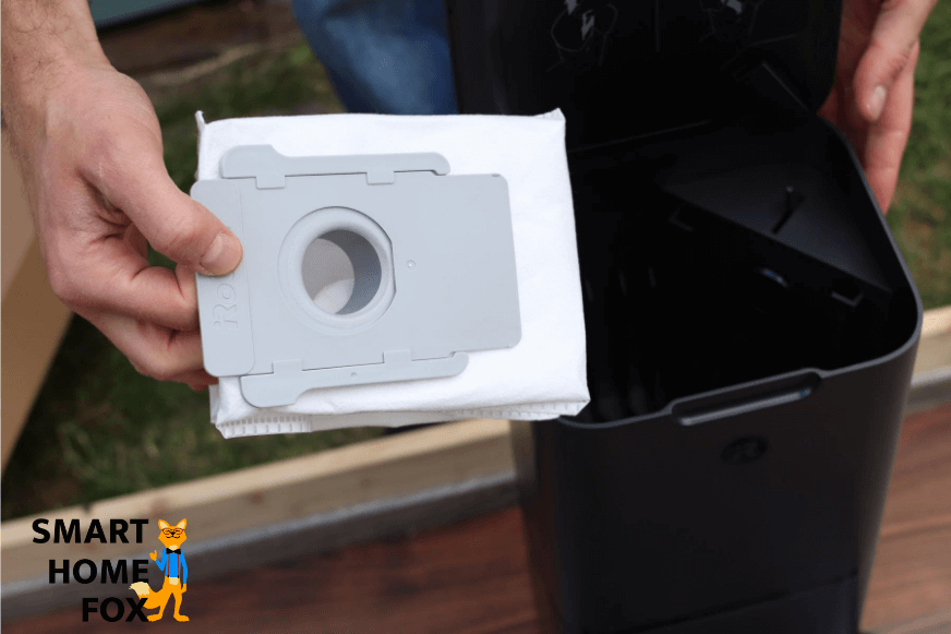 Одноразовый мешок для пыли вставляется в базу для самоочистки.